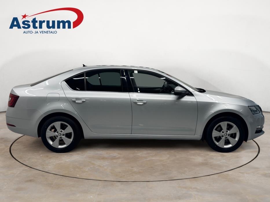 SKODA OCTAVIA 2019