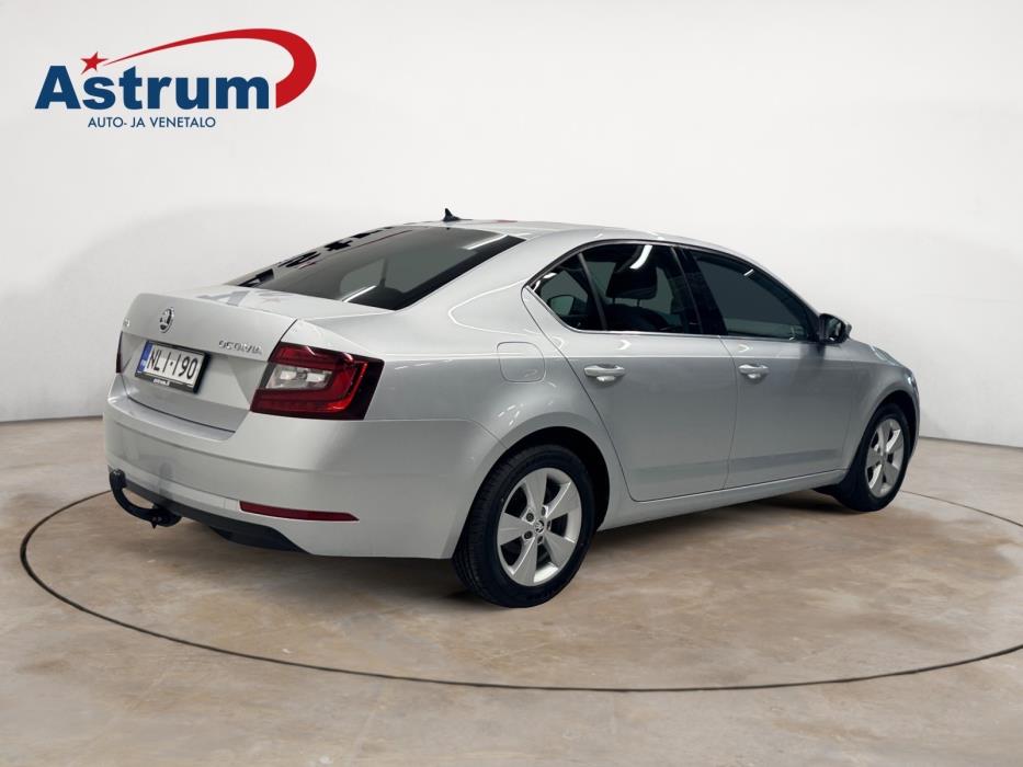 SKODA OCTAVIA 2019