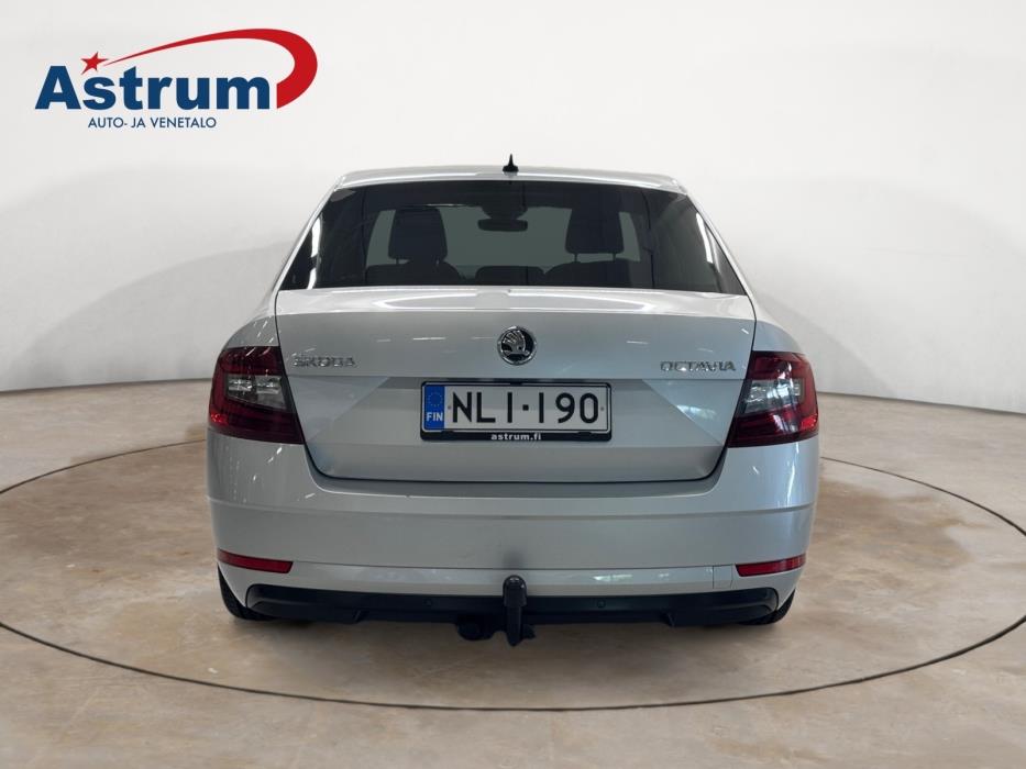 SKODA OCTAVIA 2019