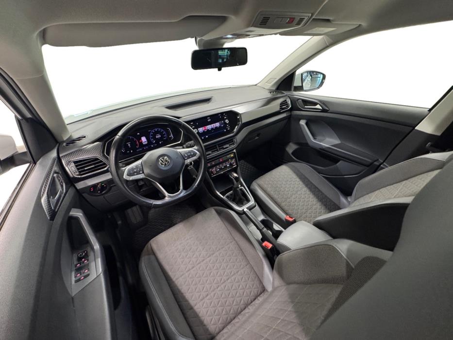 VOLKSWAGEN T-Cross 2019