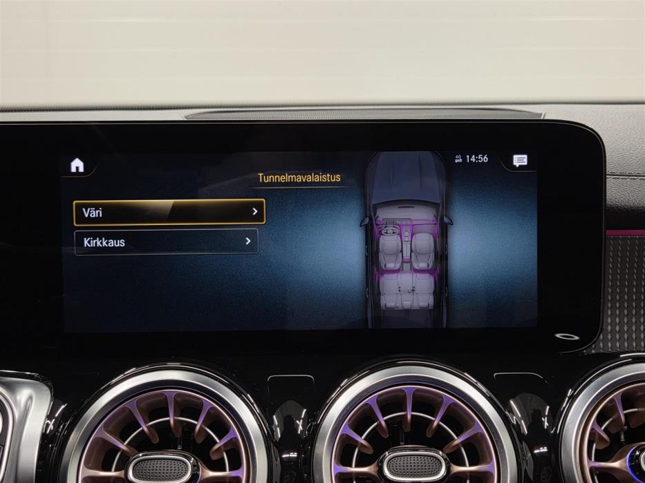 MERCEDES-BENZ EQB 2022