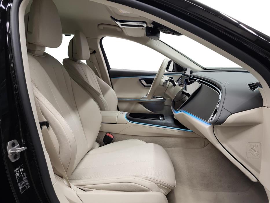 Mercedes-Benz E 2025