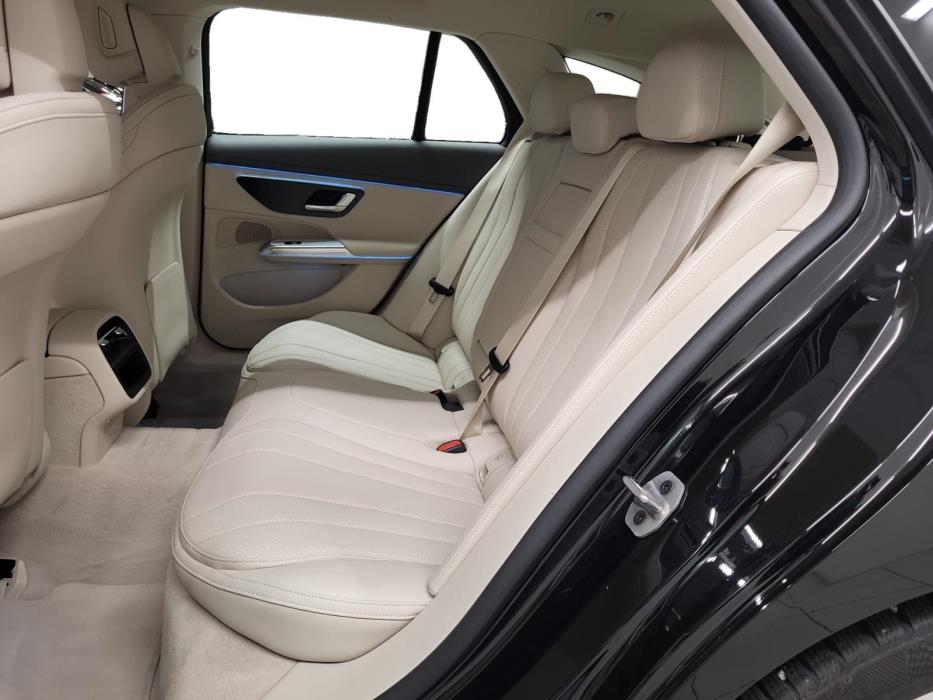 Mercedes-Benz E 2025