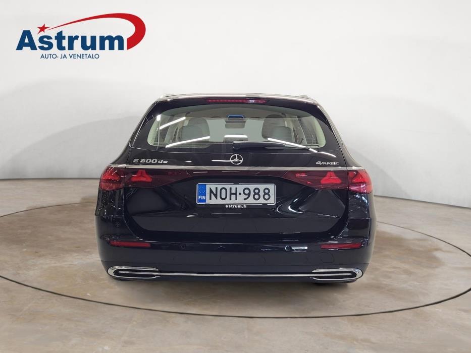 Mercedes-Benz E 2025