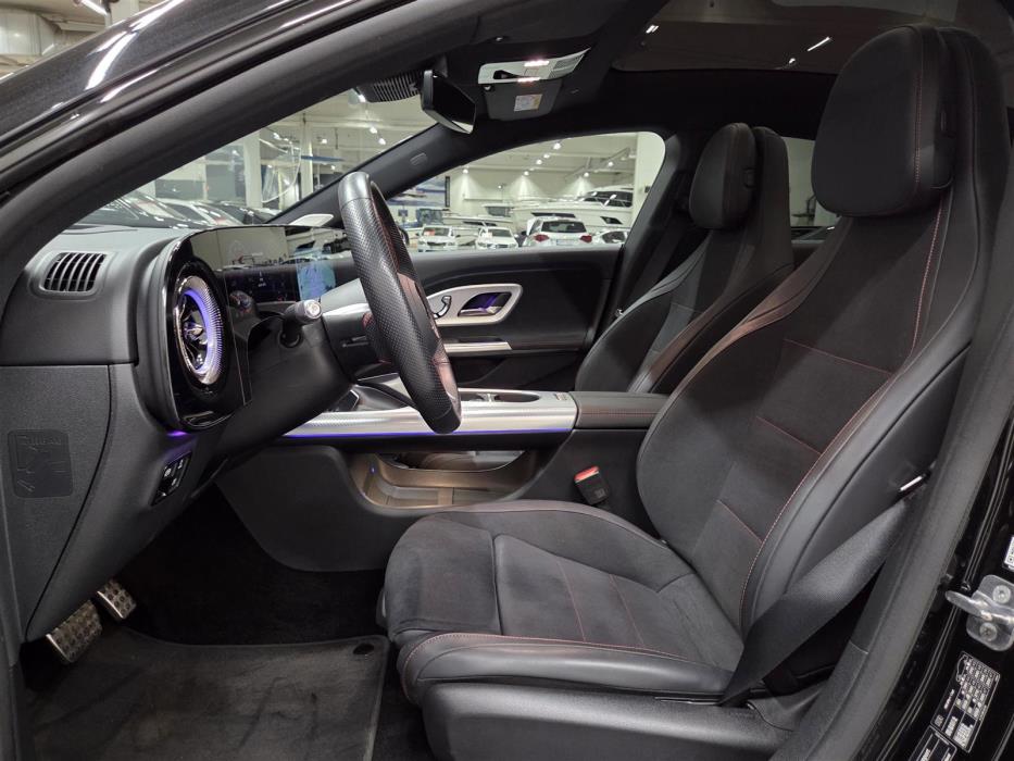 Mercedes-Benz CLA 2025