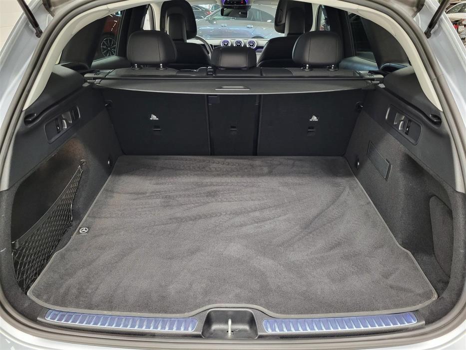 Mercedes-Benz GLC 2025