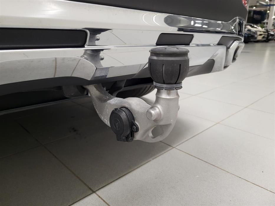 Mercedes-Benz GLC 2025