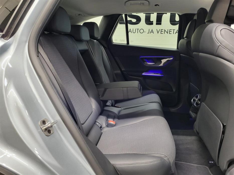 Mercedes-Benz GLC 2025