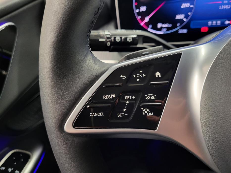 Mercedes-Benz GLC 2025