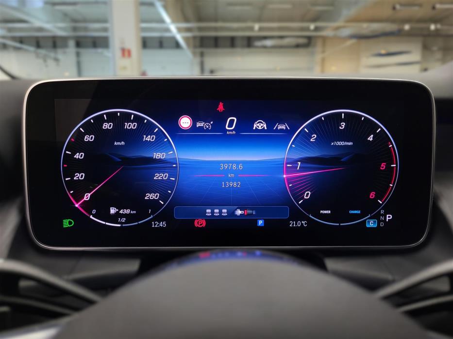 Mercedes-Benz GLC 2025