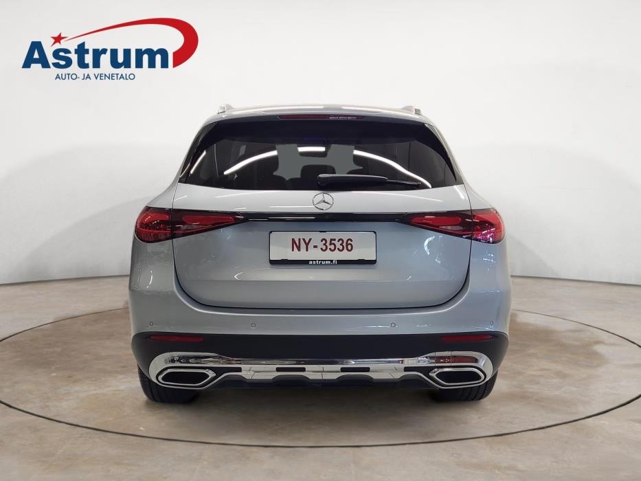 Mercedes-Benz GLC 2025