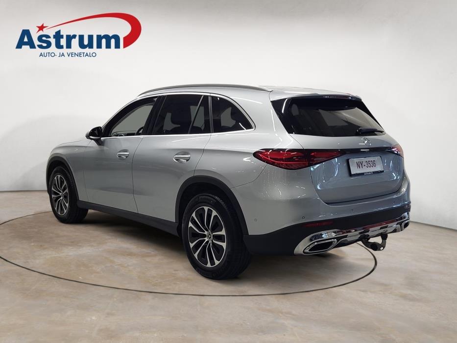 Mercedes-Benz GLC 2025