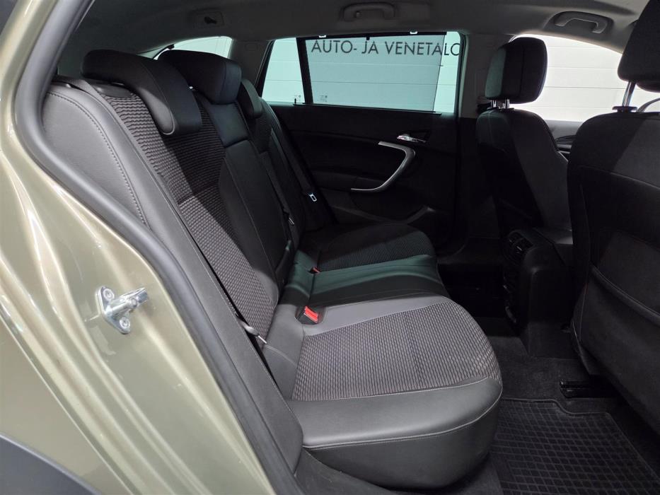 OPEL Insignia 2015