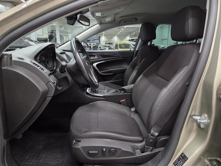 OPEL Insignia 2015