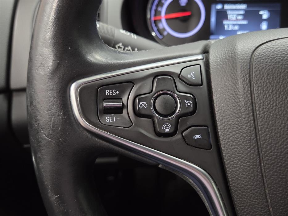 OPEL Insignia 2015