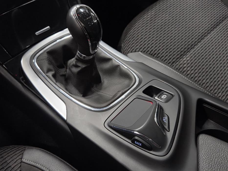 OPEL Insignia 2015