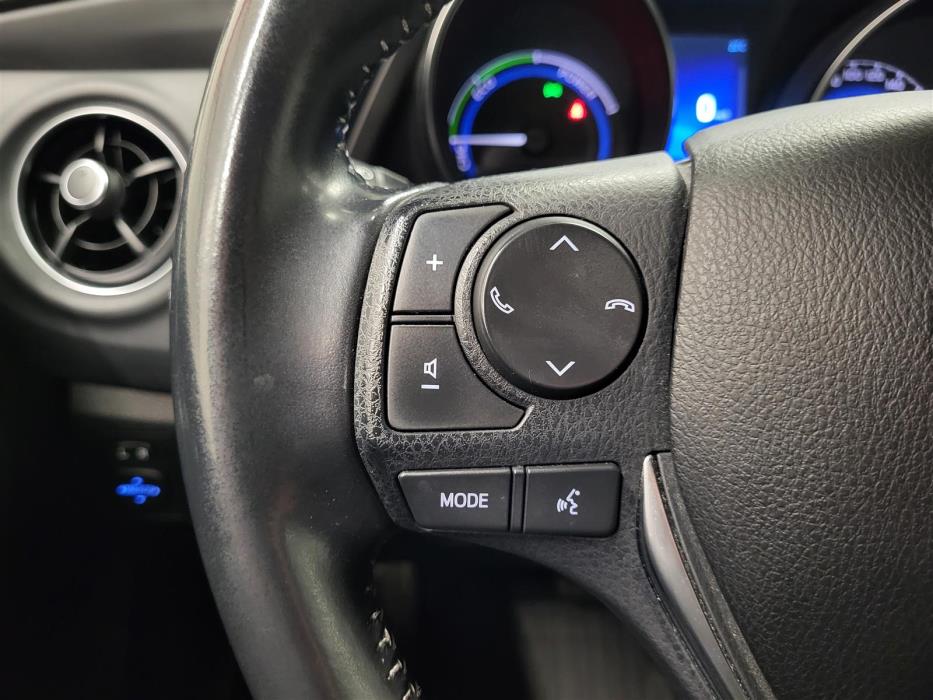 TOYOTA Auris 2018