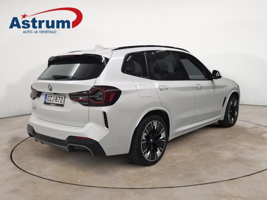 BMW iX3 2022
