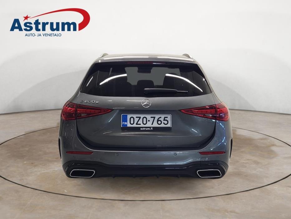 MERCEDES-BENZ C 2023