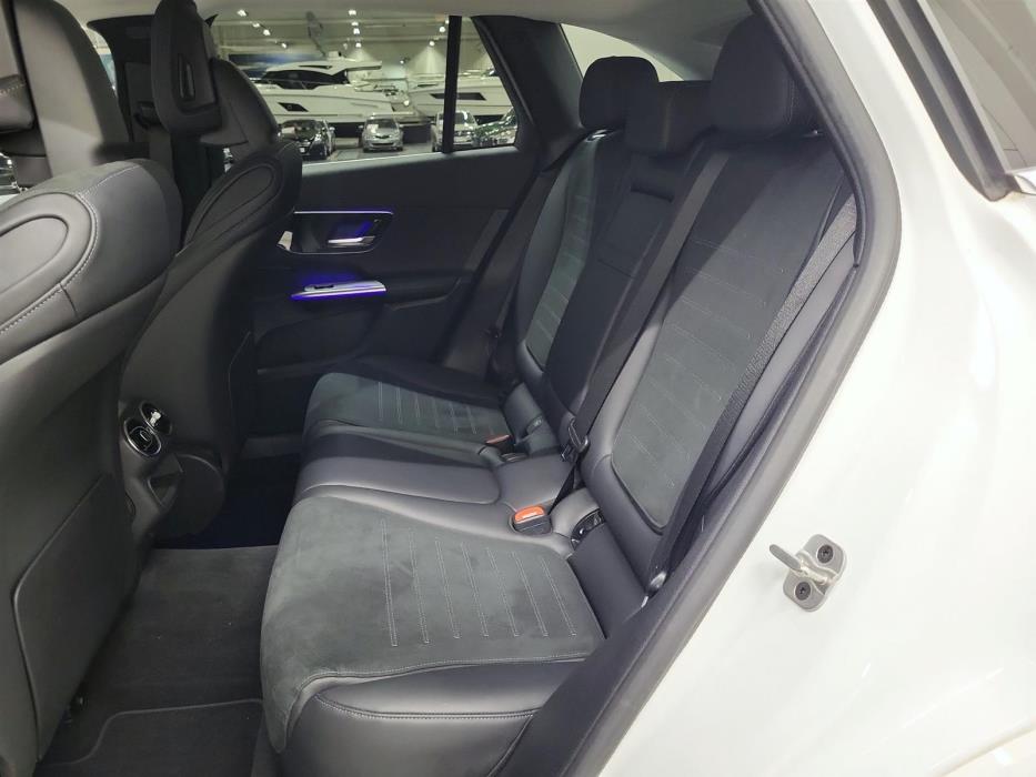 Mercedes-Benz GLC 2023