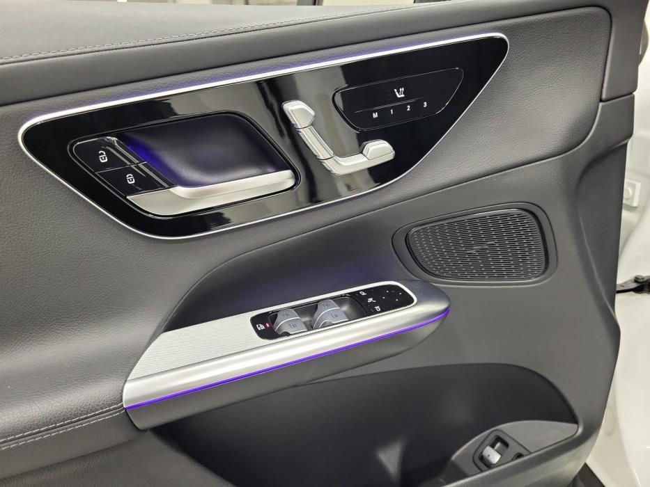 Mercedes-Benz GLC 2023