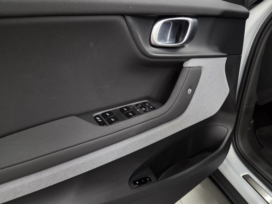 POLESTAR 2 2024