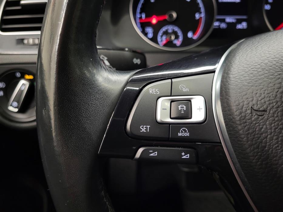 VOLKSWAGEN GOLF 2017