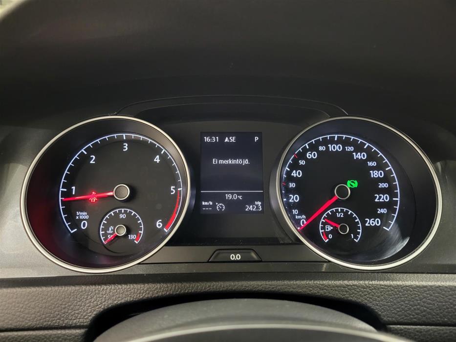 VOLKSWAGEN GOLF 2017