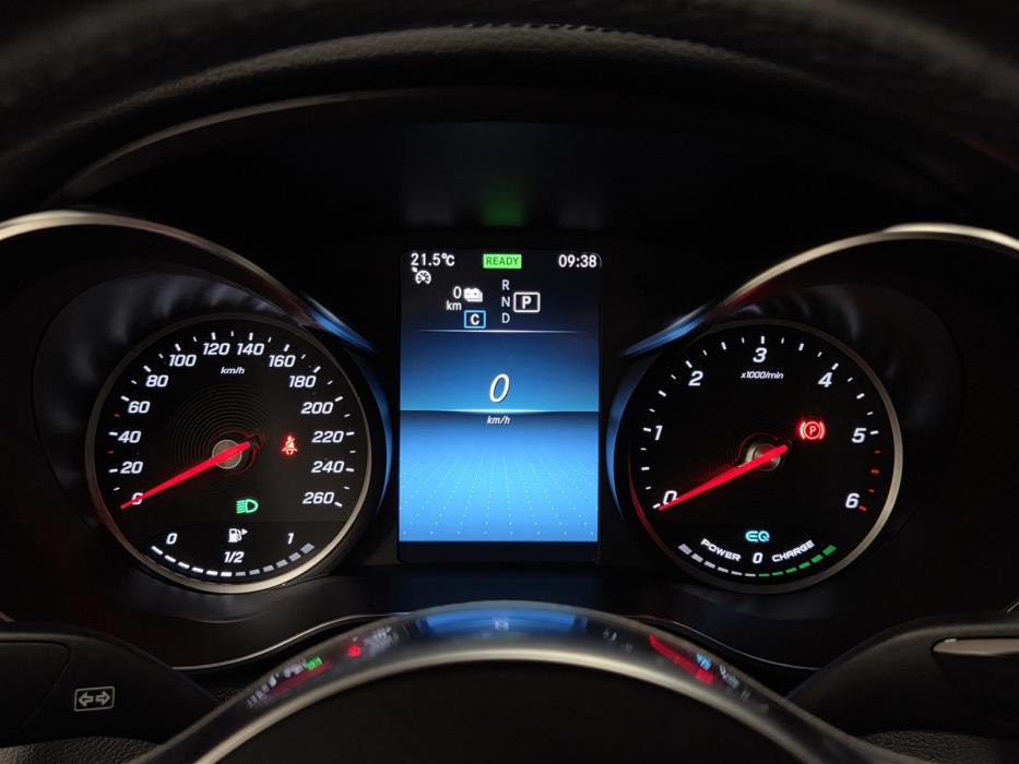 MERCEDES-BENZ GLC 2022