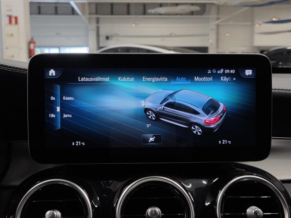 MERCEDES-BENZ GLC 2022