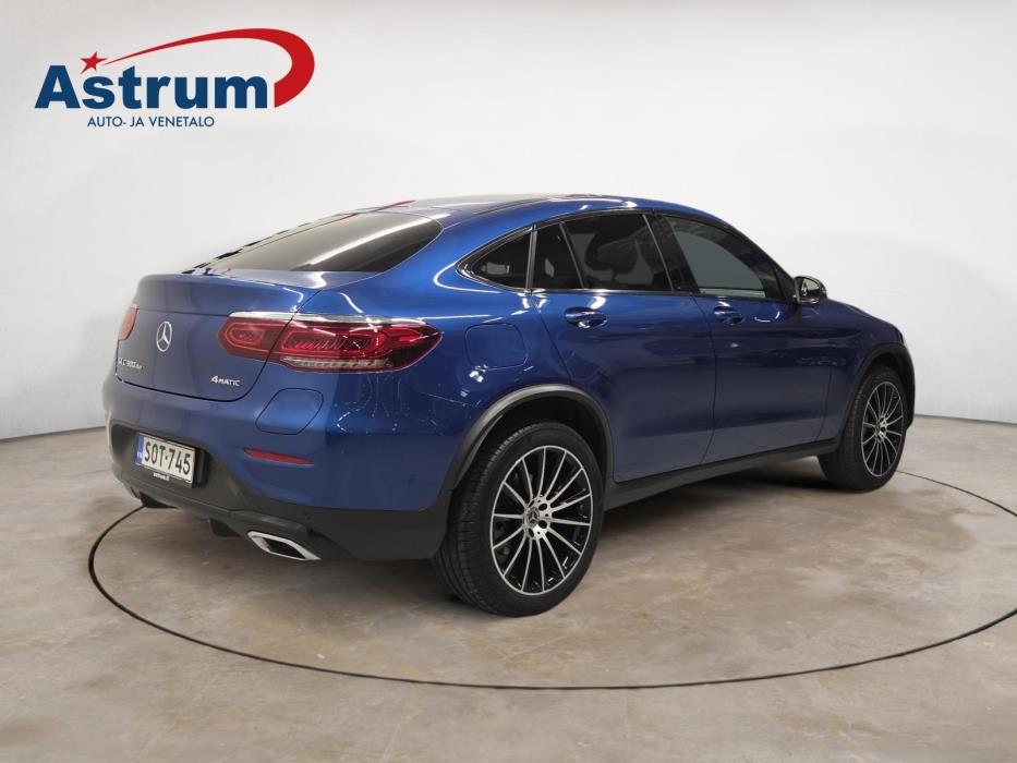 MERCEDES-BENZ GLC 2022