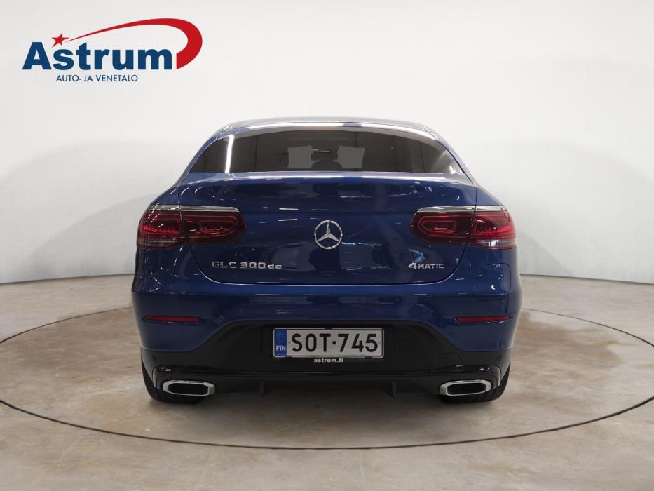 MERCEDES-BENZ GLC 2022