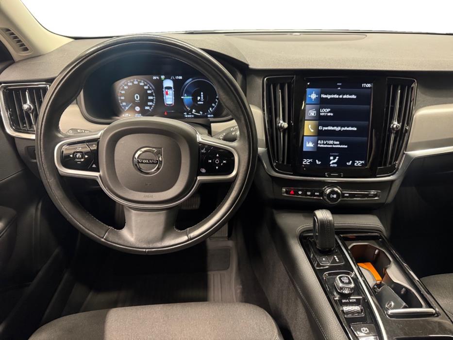VOLVO V90 2021