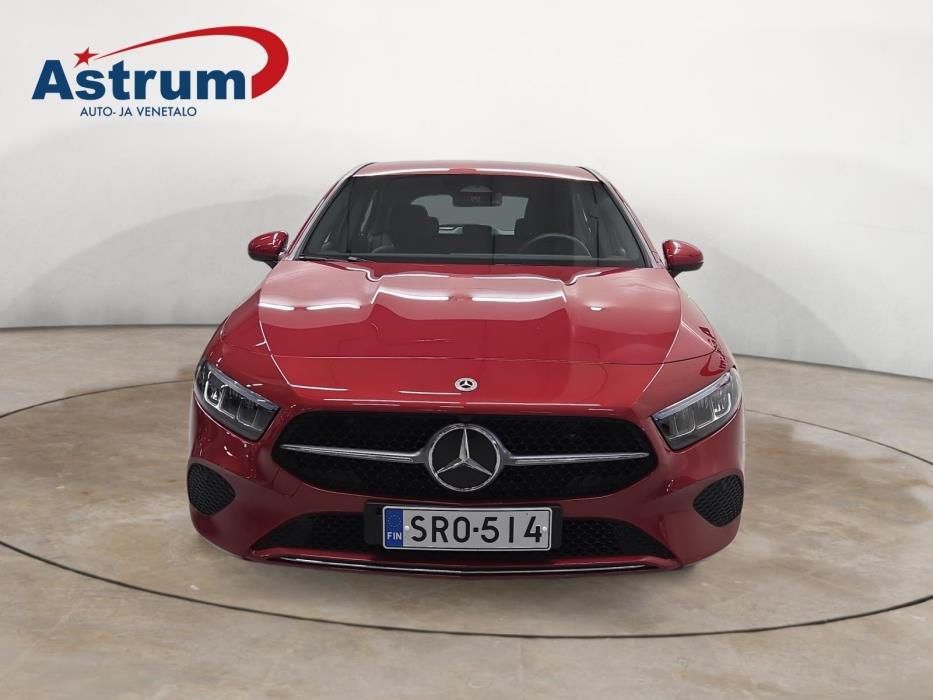 MERCEDES-BENZ A 2023
