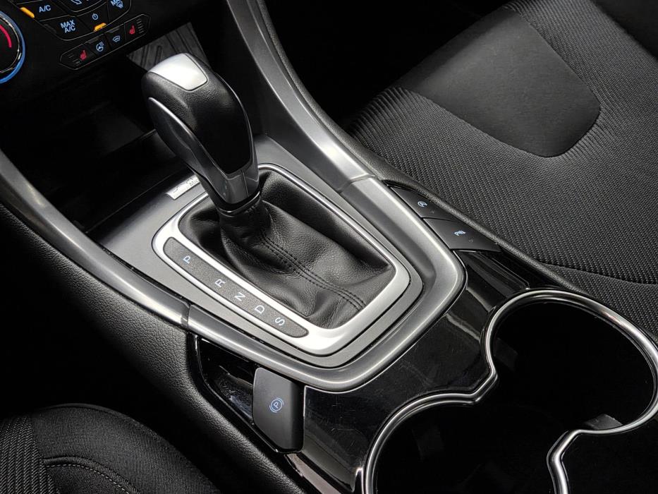 FORD MONDEO 2015