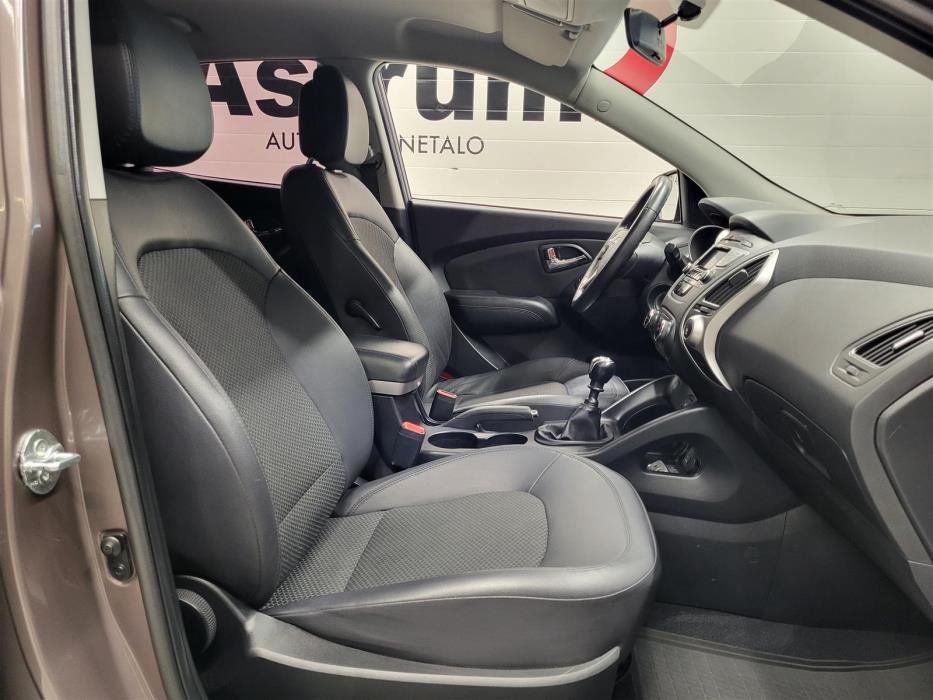 HYUNDAI ix35 2012