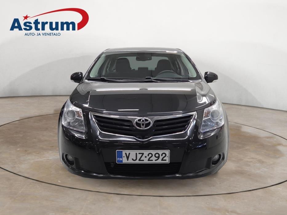 TOYOTA AVENSIS 2010
