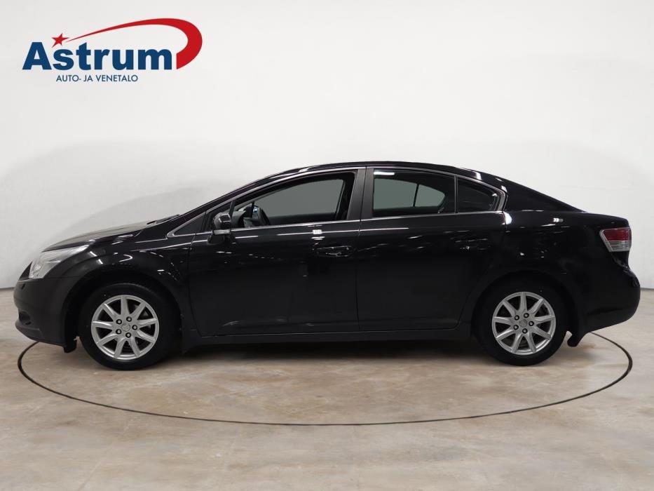 TOYOTA AVENSIS 2010