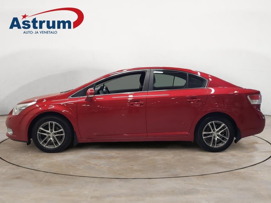 TOYOTA AVENSIS 2010