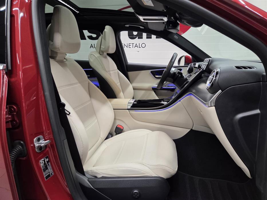 MERCEDES-BENZ GLC 2024