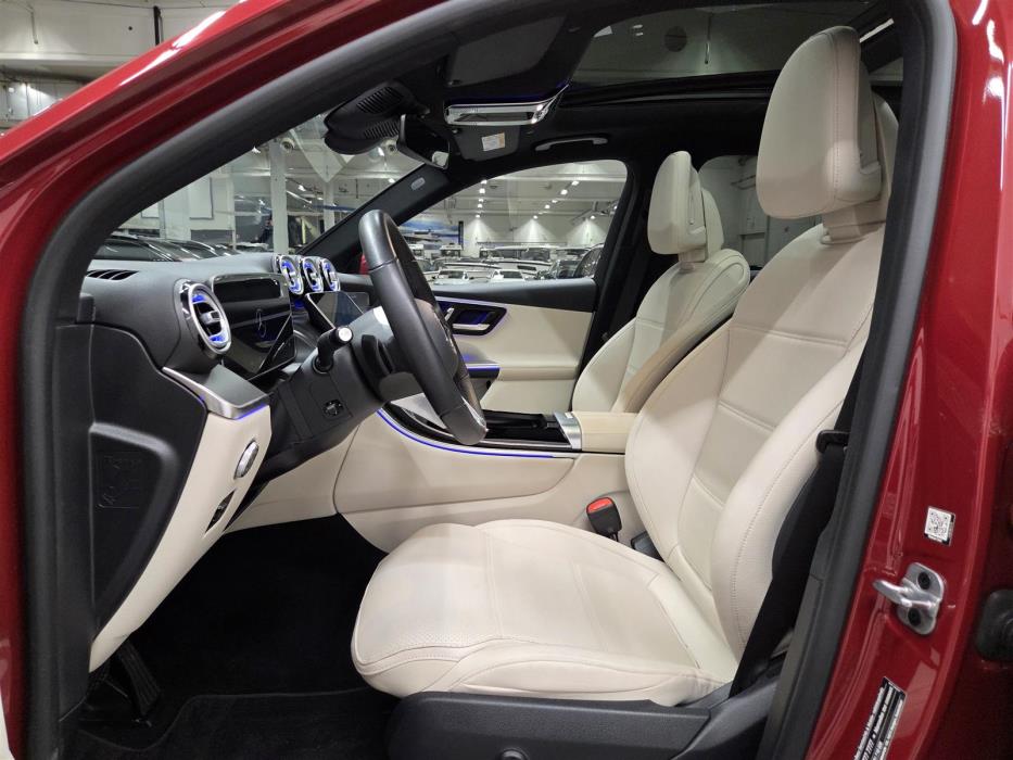 MERCEDES-BENZ GLC 2024