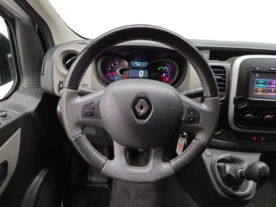 RENAULT TRAFIC 2017