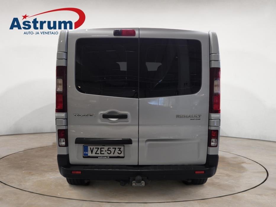 RENAULT TRAFIC 2017
