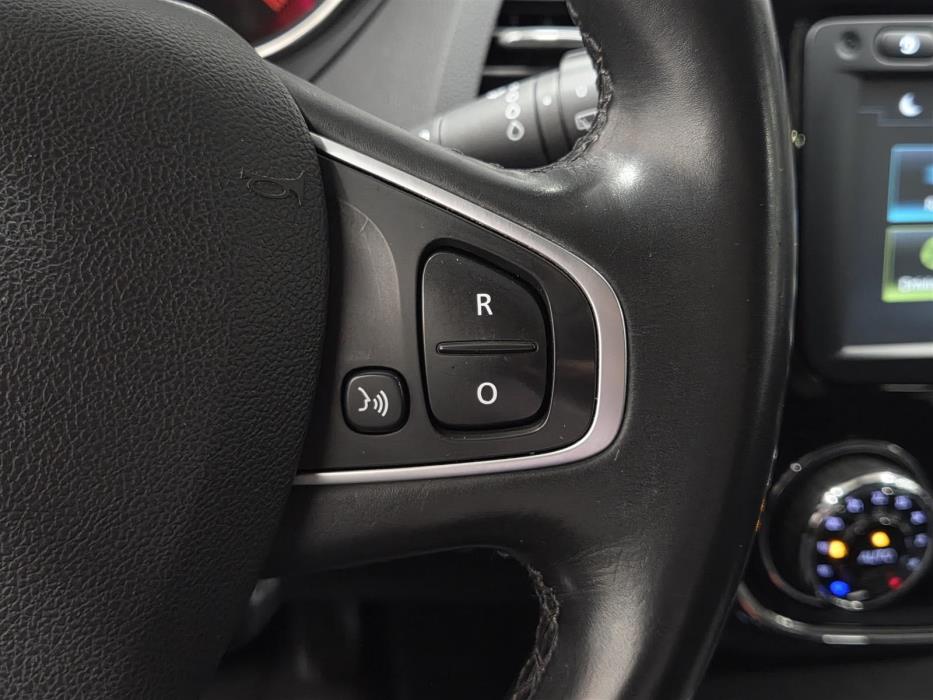 RENAULT Captur 2017