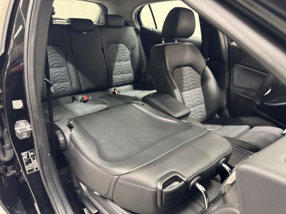 MERCEDES-BENZ GLA 2018