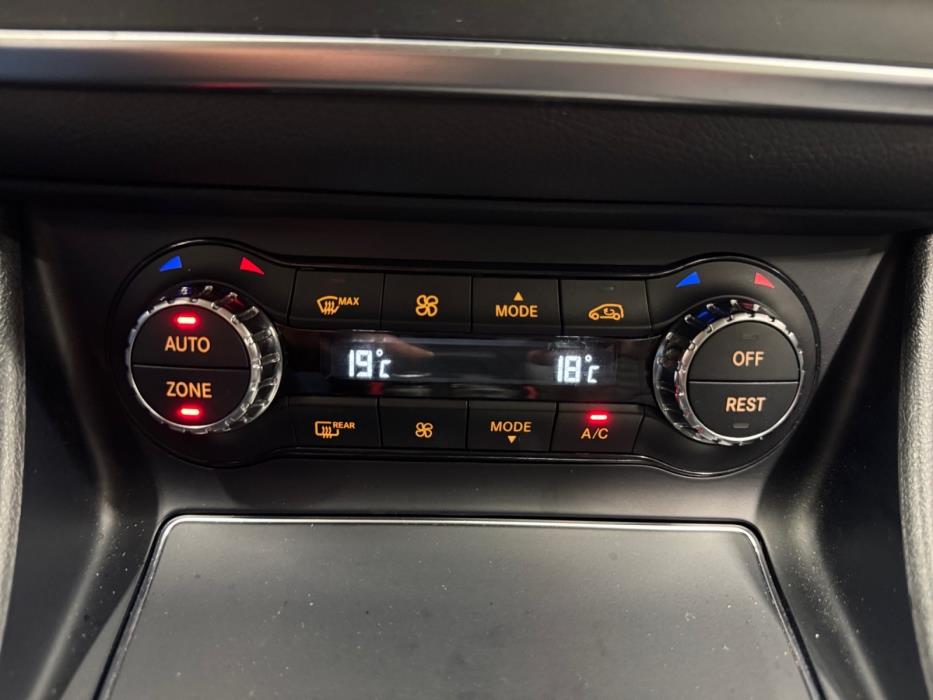 MERCEDES-BENZ GLA 2018
