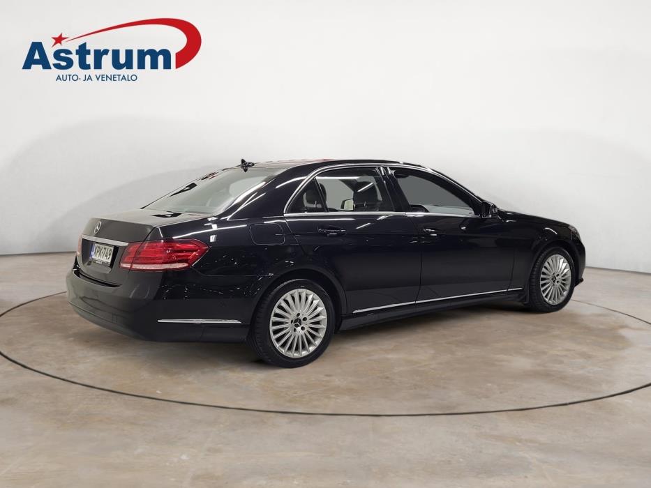 MERCEDES-BENZ E 2014