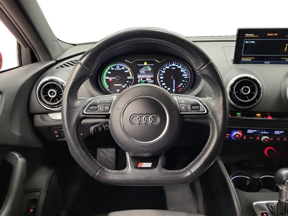 AUDI A3 2016