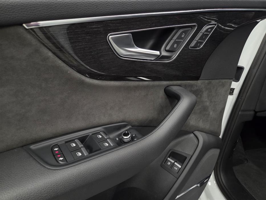 AUDI Q7 2020