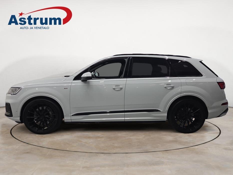 AUDI Q7 2020